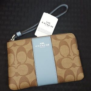 COACH WRISTLET NWT